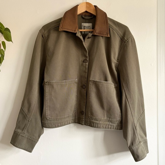 Abercrombie & Fitch Short Twill Barn Jacket in Olive Green NEW - Picture 3 of 7